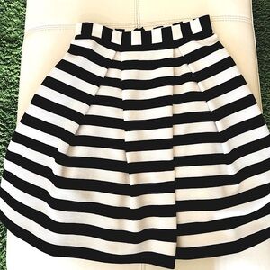 Boden Full Skirt Black & White Stripe Size2